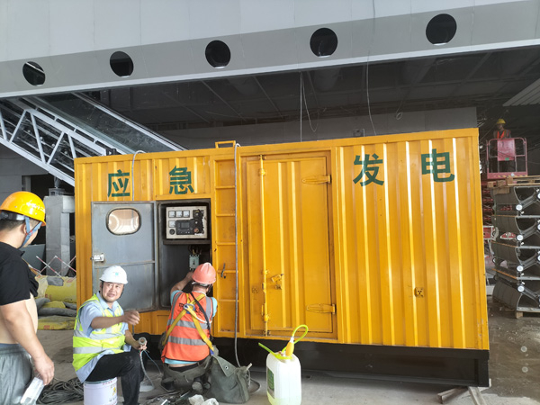 广河怎样判断空气滤清器是否需要更换？